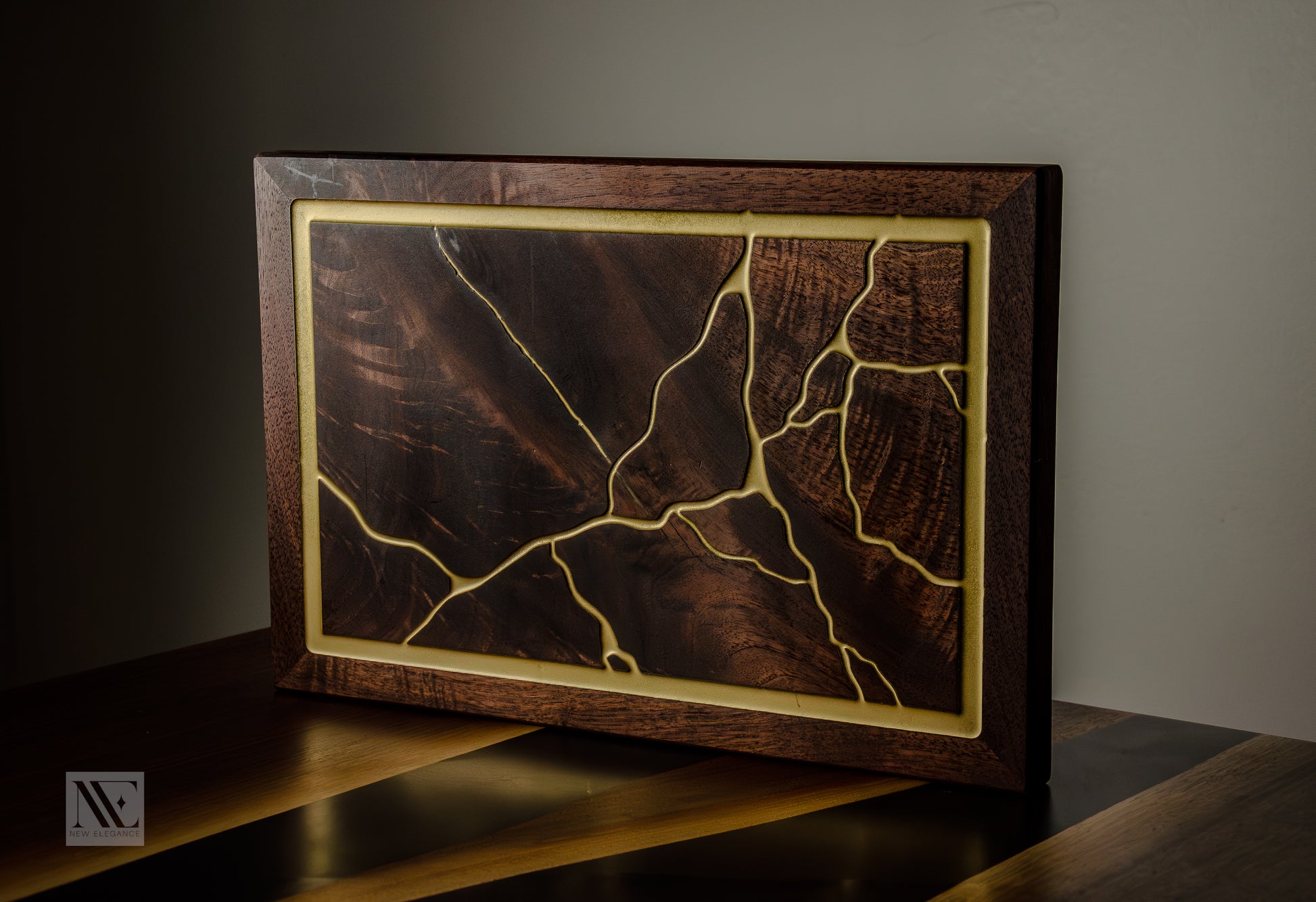 The Kintsugi Board - New Elegance
